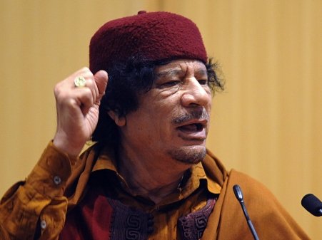 Gaddafi: Ţările occidentale vor să colonizeze Libia