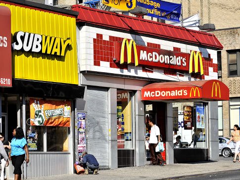 Subway detronează McDonald's: deţine cel mai mare lanţ de restaurante din lume