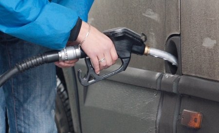 Boc. România utilizează toate pârghiile împotriva scumpirii aberante a carburanţilor