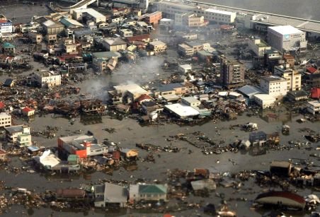 10.000 de dispăruţi şi peste 900 de morţi, după tsunami. Vezi bilanţul dramatic din Japonia