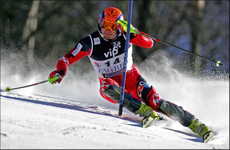 Croatul Ivica Kostelic a câştigat Cupa Mondială la schi alpin
