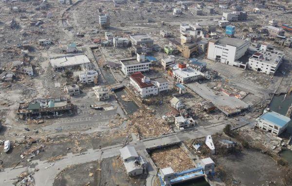 Pagubele cutremurului din Japonia se pot ridica la sume de 35 miliarde de dolari 90352