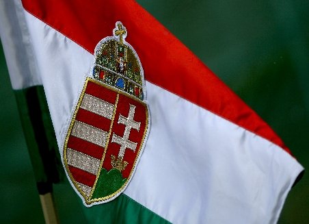 Etnicii maghiari din România cer autonomie şi cetăţenie maghiară de ziua lor