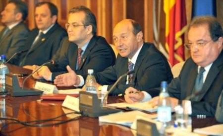 Traian Băsescu îl susţine pe Boc la preşedinţia PDL. Blaga a &quot;furat startul&quot;