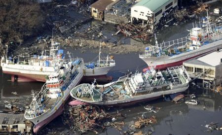 Un indonezian, supravieţuitor a două valuri seismice din Japonia