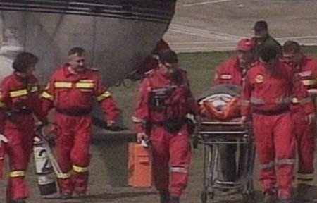 Una dintre victimele accidentului din Iaşi, adusă cu elicopterul la Bucureşti