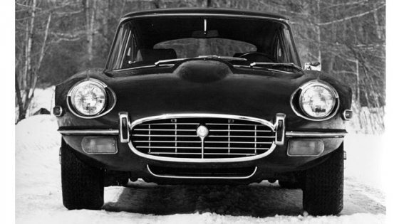 Galerie foto: Jaguar E-Type împlineşte 50 de ani