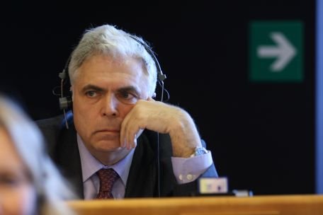 Jurnaliştii Sunday Times: Adrian Severin făcea parte dintre europarlamentarii cu interese economice 