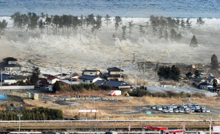 Tsunamiul din Japonia a atins aproape 25 de metri înălţime