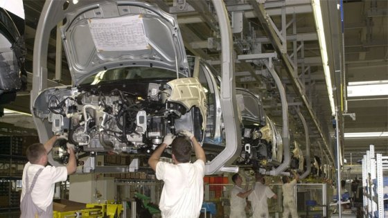 Producţia auto mondială ar putea scădea cu 30% din cauza cutremurului din Japonia