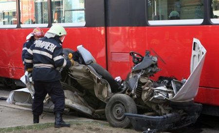 Femeia rănită în accidentul de tramvai de la Iaşi dă în judecată Primăria şi Regia de Transport