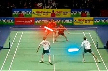 Joacă badminton cu săbiile laser din Star Wars