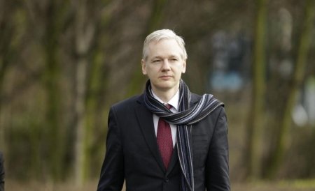 Jullian Assange, fondatorul WikiLeaks, a făcut show într-un club din capitala Islandei