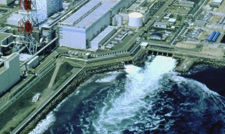 11.500 de tone de apă radioactivă de la Fukushima, deversate în mare 
