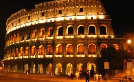 Dreptul de exploatare comercială a imaginii Colosseum-ului, vândut de Berlusconi cu 25 milioane de euro