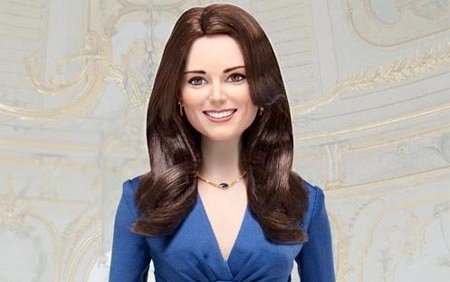 Britanicii au scos la vânzare o păpuşă cu înfăţişarea lui Kate Middleton