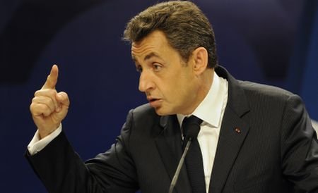 Nicolas Sarkozy, către un jurnalist: Îţi sparg faţa!