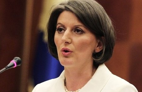 O femeie a devenit noul preşedinte din Kosovo