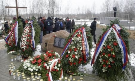 Astăzi se împlineşte un an de la catastrofa aviatică de la Smolensk