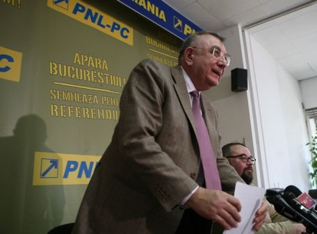 Preşedintele PNL Bucureşti Andrei Chiliman dă în judecată RATB