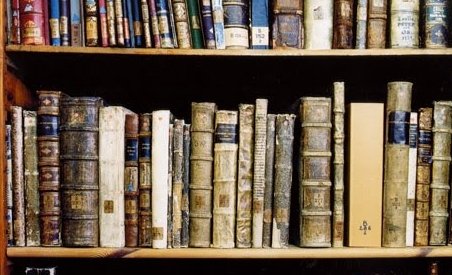 Biblioteca din Berlin returnează Comunităţii Evreilor cărţi furate de nazişti