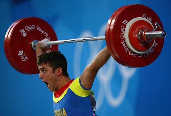 Alexandru Roşu a câştigat două medalii de bronz la CE de haltere