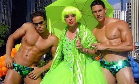 Mister Gay: Concurs de frumuseţe pentru homosexuali, organizat în România