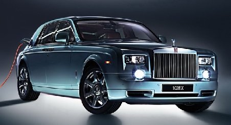 Rolls Royce a construit un model de automobil electric care se încarcă wireless
