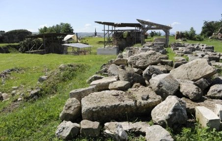 Ruinele unei biserici, descoperite de arheologi în Cetatea din Alba Iulia
