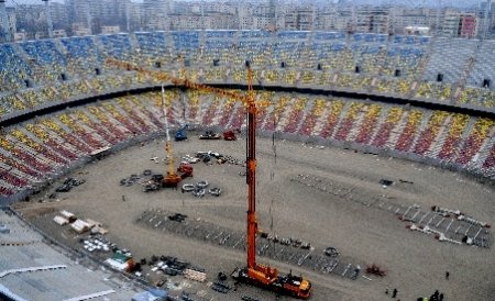 Peste zece mii de oameni s-au înghesuit la deschiderea stadionului Lia Manoliu