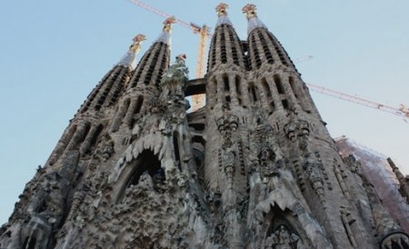 Bazilica Sagrada Familia din Barcelona a fost evacuată în urma unui incendiu