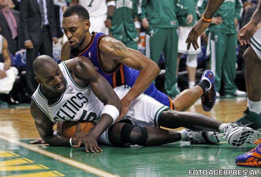 Playoff NBA: Boston Celtics câştigă din nou cu emoţii în faţa lui New York Knicks 