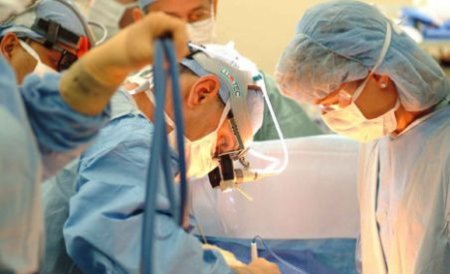 Transplant demn de Cartea Recordurilor: Medicii au operat un bărbat al cărui ficat cântărea 23 kg