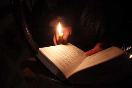Lumina Sfântă a Învierii a ajuns în România
