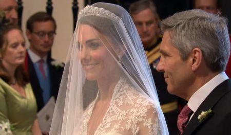 Prinţul William şi Kate Middleton, soţ şi soţie: S-au sărutat in balconul Palatului Buckingham 94088