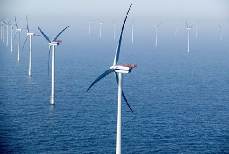 Germania inaugurează prima fermă eoliană pe apă