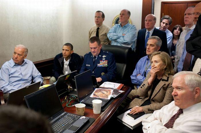 Fotografie cu Barack Obama şi Hillary Clinton urmărind în direct capturarea lui Osama bin Laden 94353
