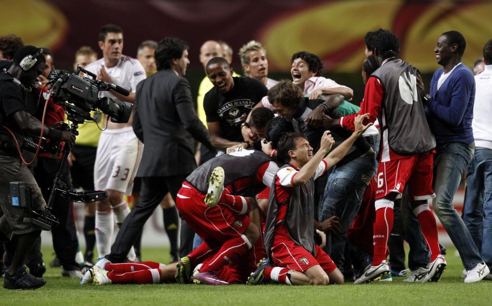Fanii lui Sporting Braga au sărbătorit în stradă calificarea în finala Europa League 94696