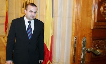 Fostul consilier prezidenţial Claudiu Săftoiu s-a înscris în PNL