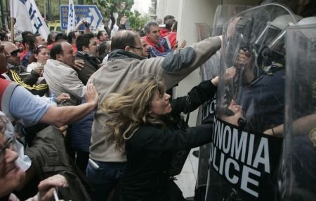 Grecia, paralizată de o nouă grevă generală