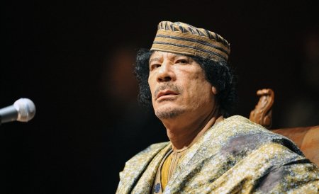 Gaddafi: Nu pot fi atins de bombardamentele NATO