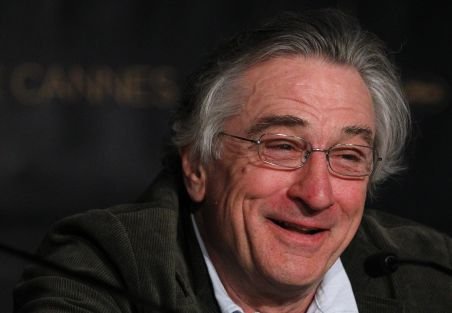 Robert De Niro va produce un lungmetraj despre magnatul Bernie Madoff