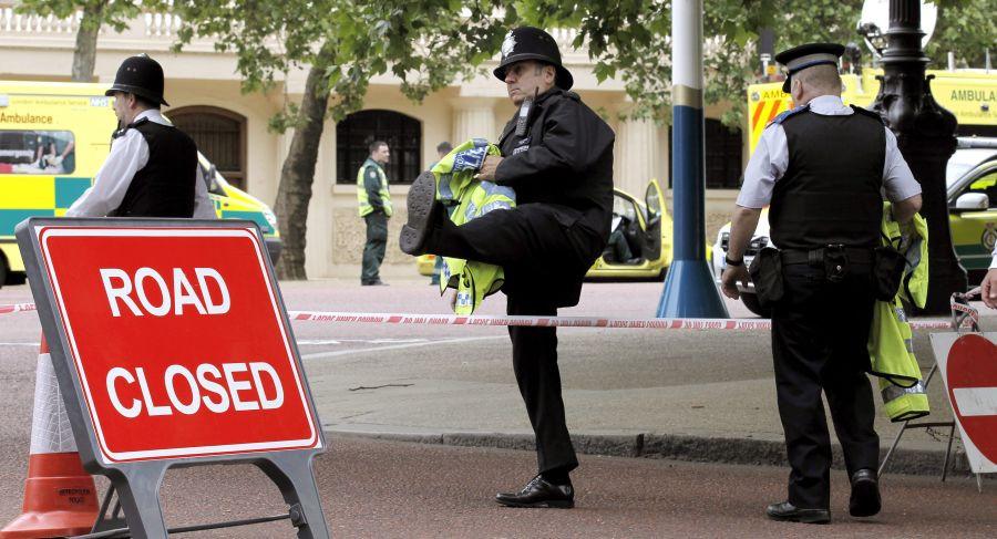 Alertă cu bombă în centrul Londrei. Mai multe străzi au fost închise 95659