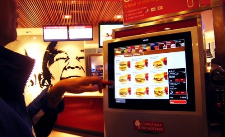 McDonald's va introduce un sistem de servire automatizat în Europa