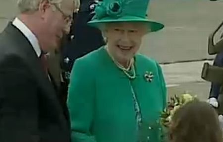 Vizită istorică: Regina Elisabeta a II-a a ajuns în Irlanda
