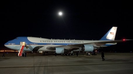 Avionul preşedintelui Obama a ratat o tentativă de aterizare în Connecticut