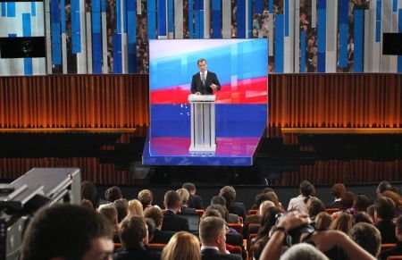 Medvedev avertizează SUA: Rusia riscă revenirea la Războiul Rece, în lipsa unui acord referitor la scutul antirachetă