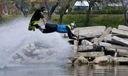 Un olandez a făcut wakeboarding tras de tren pe Lacul Techirghiol 95853