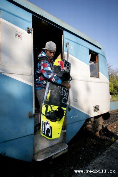 Un olandez a făcut wakeboarding tras de tren pe Lacul Techirghiol 95860