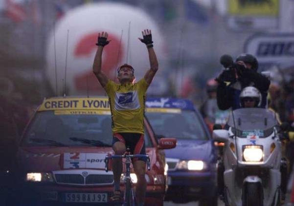 Lance Armstrong, din nou acuzat de dopaj: „L-am văzut injectându-şi EPO de mai multe ori”
